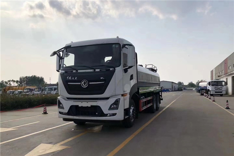 東風天龍后八輪20噸噴霧車，國六綠化噴灑車
